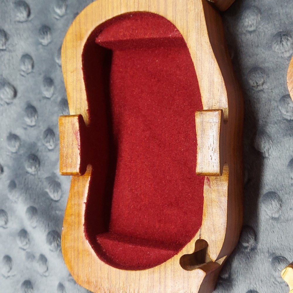 Hand Carved Wood Puzzle Jewelry Box Hibiscus Flowers Red Velvet Inside vintage - Picture 8 of 10